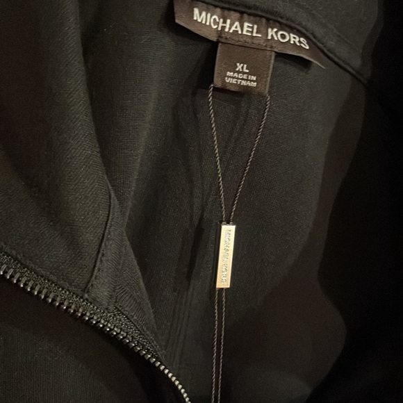 Michael Kors 1/4 Zip Long Sleeve Logo Pullover - XL in Black OR White - Picture 12 of 13